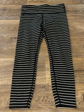 GapFit Blackout Striped Leggings Pull On Athletic Workout Yoga Women’s Small